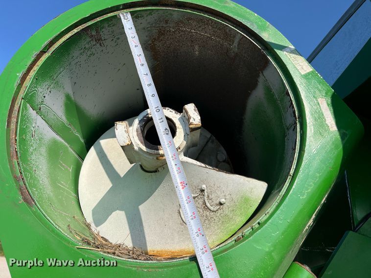 image for item DP2049 2008 J&M 1000  grain cart