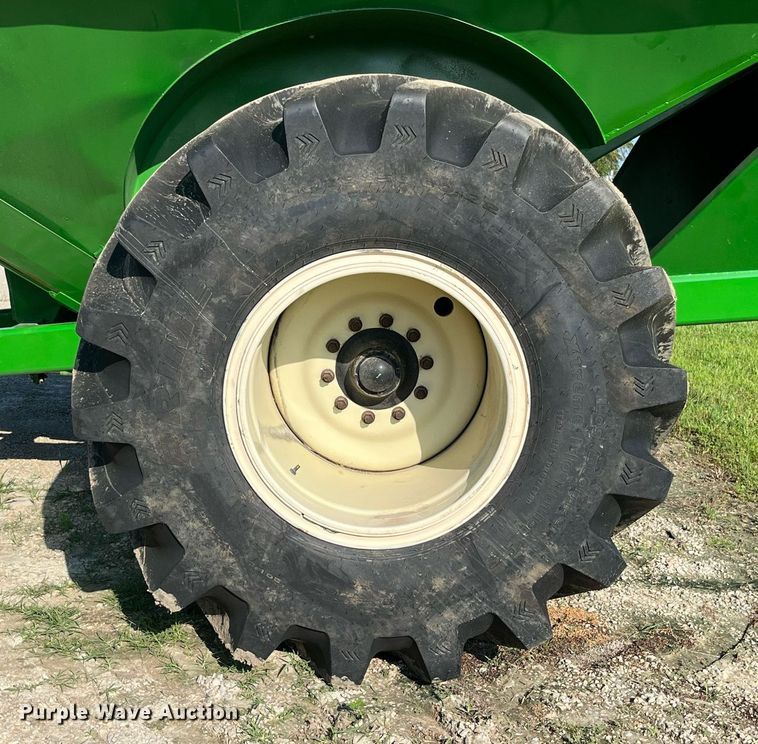 image for item DP2049 2008 J&M 1000  grain cart