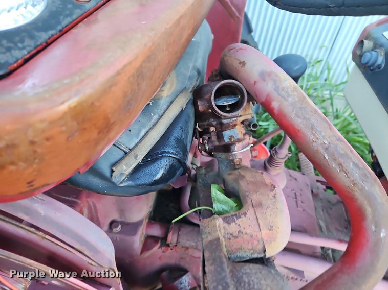 image for item DP2326 International 424  tractor