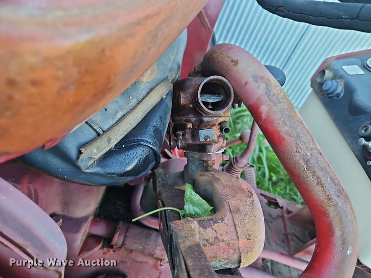 image for item DP2326 International 424  tractor