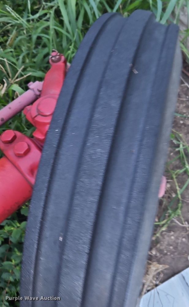 image for item DP2326 International 424  tractor