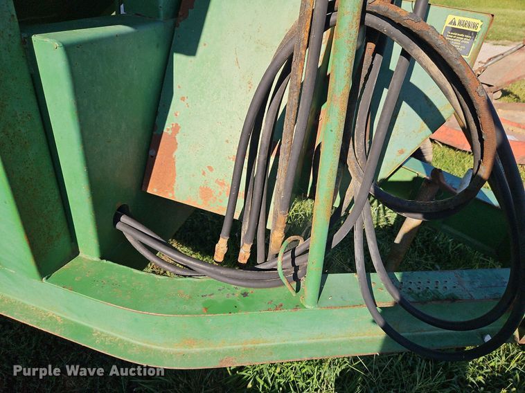 image for item DP2328 John  Deere 400  grain cart