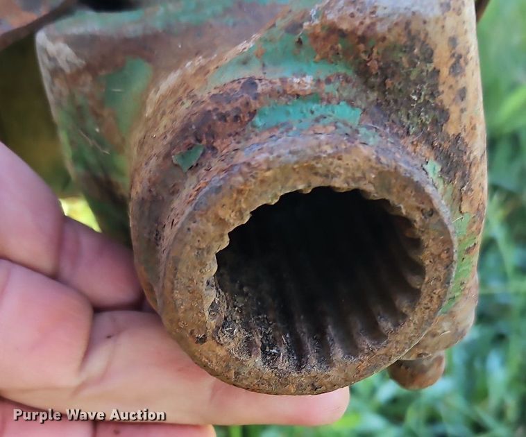 image for item DP2328 John  Deere 400  grain cart