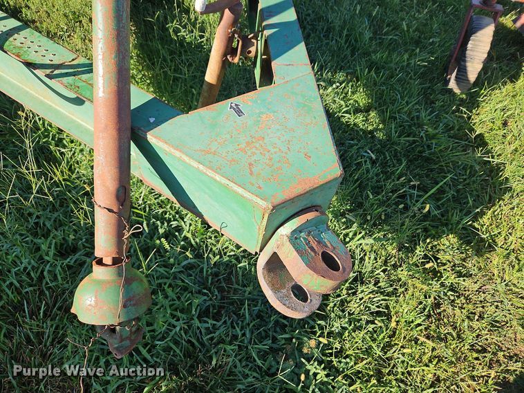 image for item DP2328 John  Deere 400  grain cart