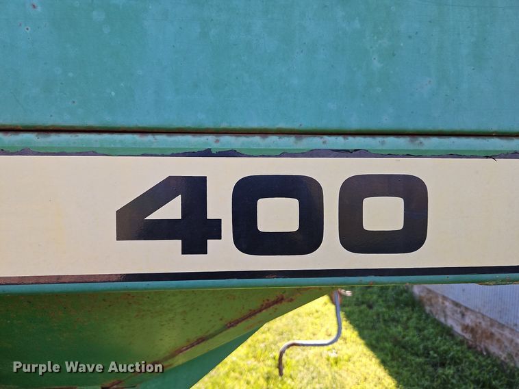 image for item DP2328 John  Deere 400  grain cart