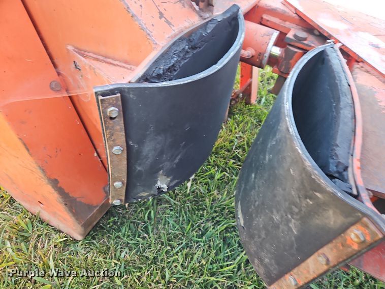 image for item DP2331 Savage 4200  tree shaker