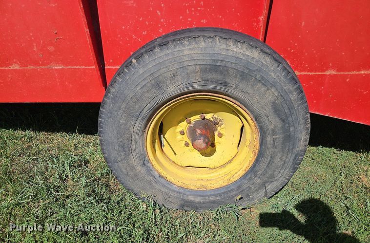 image for item DP2333 Schuler 175BF  feed wagon