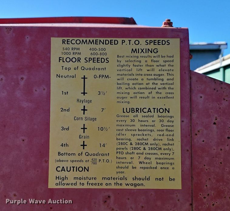 image for item DP2333 Schuler 175BF  feed wagon