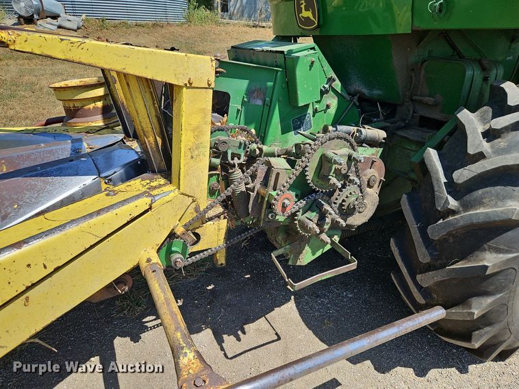image for item DP2368 1992 John Deere 5400  forage harvester
