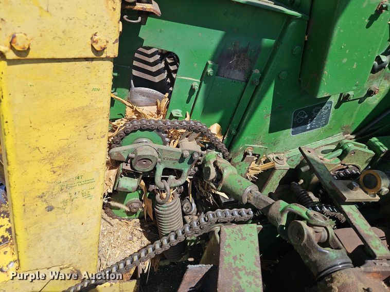 image for item DP2368 1992 John Deere 5400  forage harvester