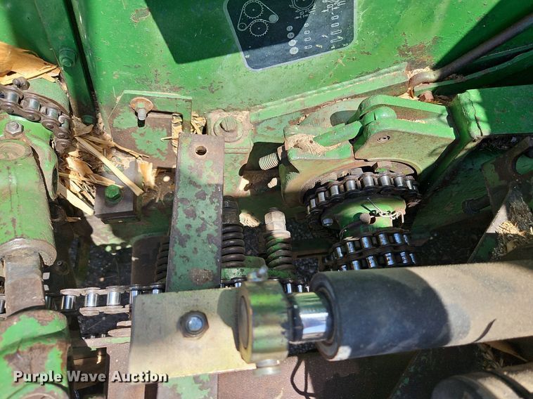 image for item DP2368 1992 John Deere 5400  forage harvester