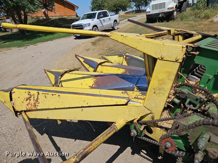 image for item DP2368 1992 John Deere 5400  forage harvester