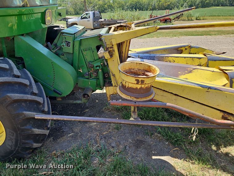 image for item DP2368 1992 John Deere 5400  forage harvester