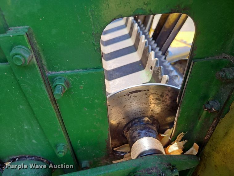 image for item DP2368 1992 John Deere 5400  forage harvester