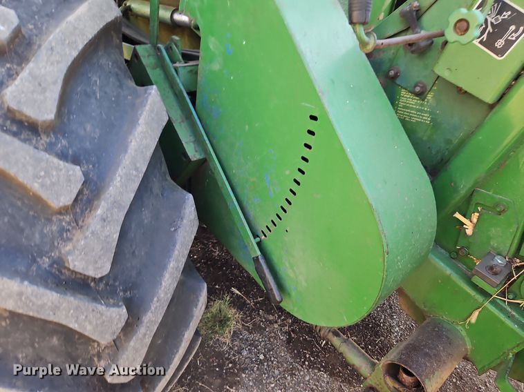 image for item DP2368 1992 John Deere 5400  forage harvester