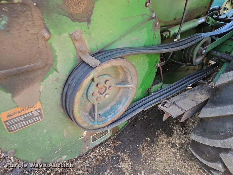 image for item DP2368 1992 John Deere 5400  forage harvester