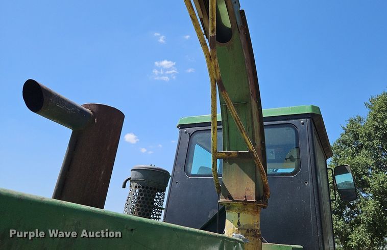 image for item DP2368 1992 John Deere 5400  forage harvester