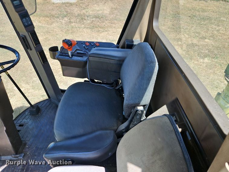 image for item DP2368 1992 John Deere 5400  forage harvester