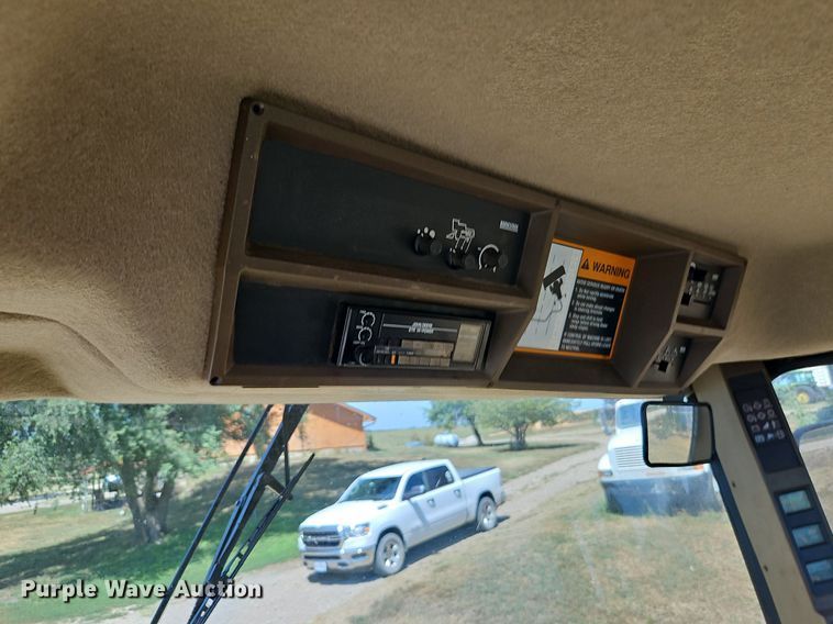 image for item DP2368 1992 John Deere 5400  forage harvester