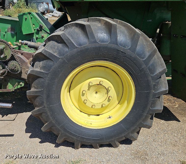 image for item DP2368 1992 John Deere 5400  forage harvester