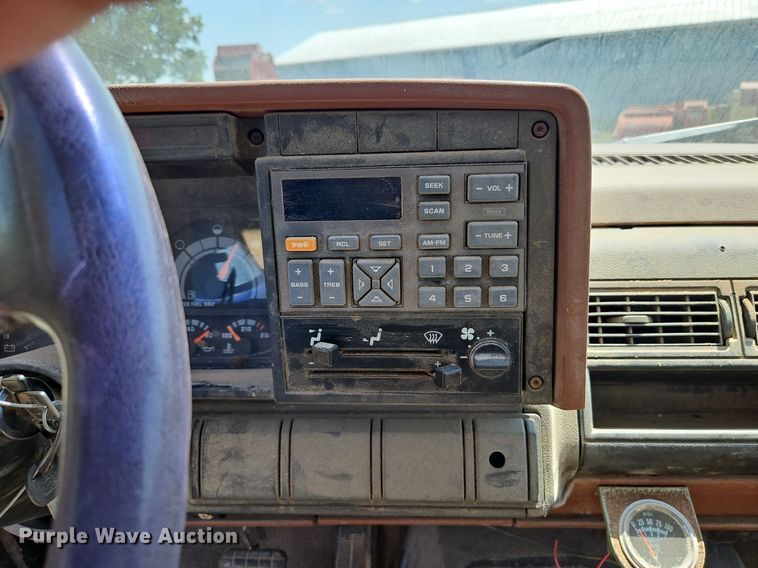 image for item DP2373 1993 GMC TopKick  spreader truck