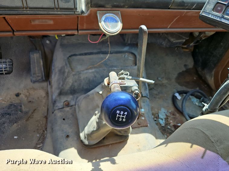 image for item DP2373 1993 GMC TopKick  spreader truck