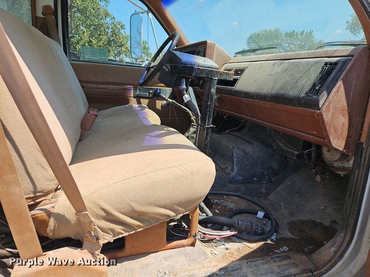 image for item DP2373 1993 GMC TopKick  spreader truck