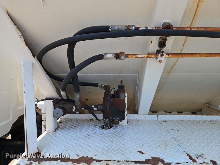 image for item DP2373 1993 GMC TopKick  spreader truck