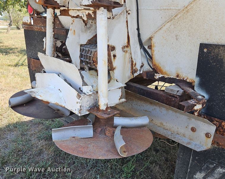 image for item DP2373 1993 GMC TopKick  spreader truck