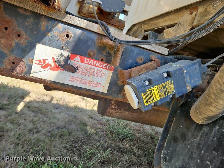 image for item DP2373 1993 GMC TopKick  spreader truck