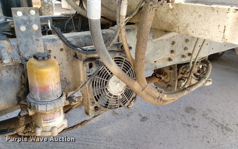 image for item DP3375 2002 Volvo VHD feed mixer truck