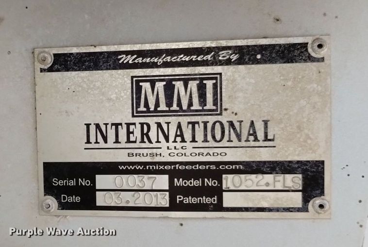 image for item DP3375 2002 Volvo VHD feed mixer truck