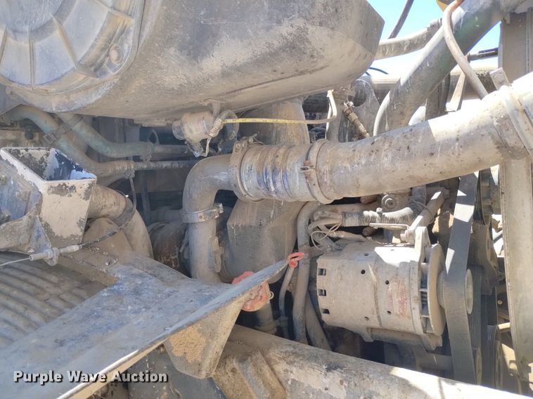 image for item DP3375 2002 Volvo VHD feed mixer truck