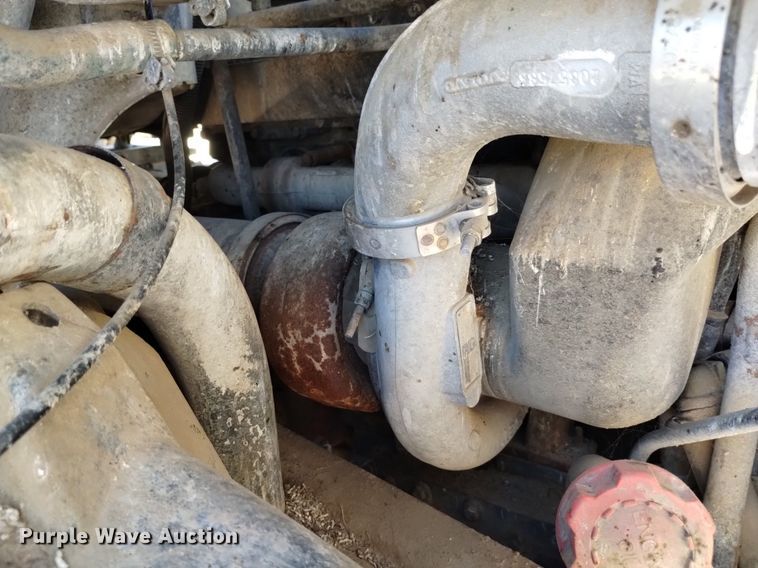 image for item DP3375 2002 Volvo VHD feed mixer truck