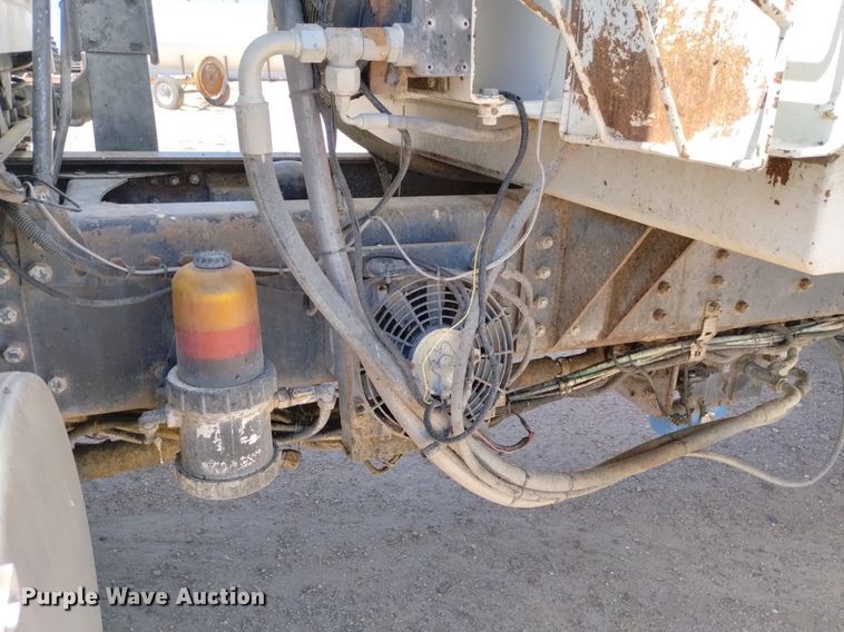 image for item DP3376 2002 Volvo VHD feed mixer truck