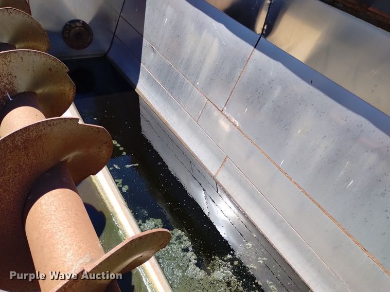 image for item DP3376 2002 Volvo VHD feed mixer truck