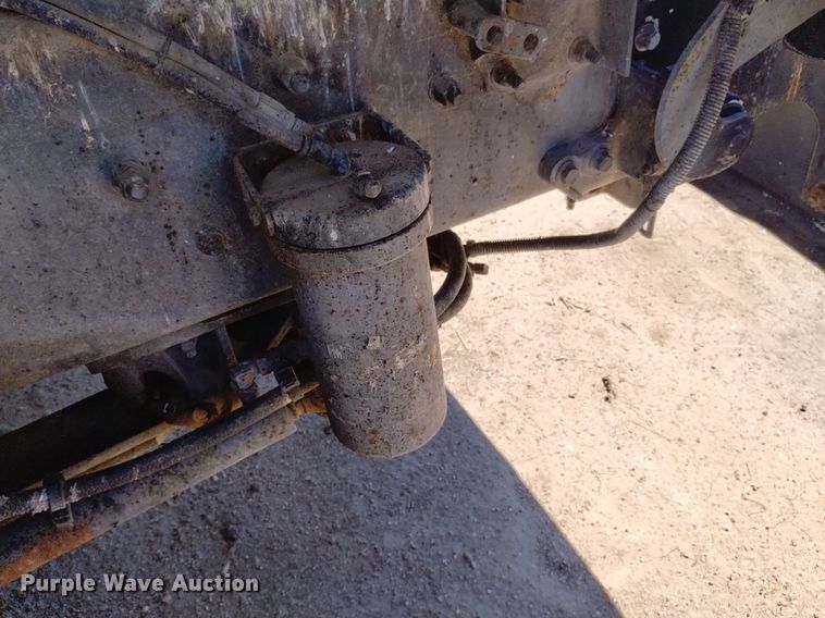 image for item DP3376 2002 Volvo VHD feed mixer truck