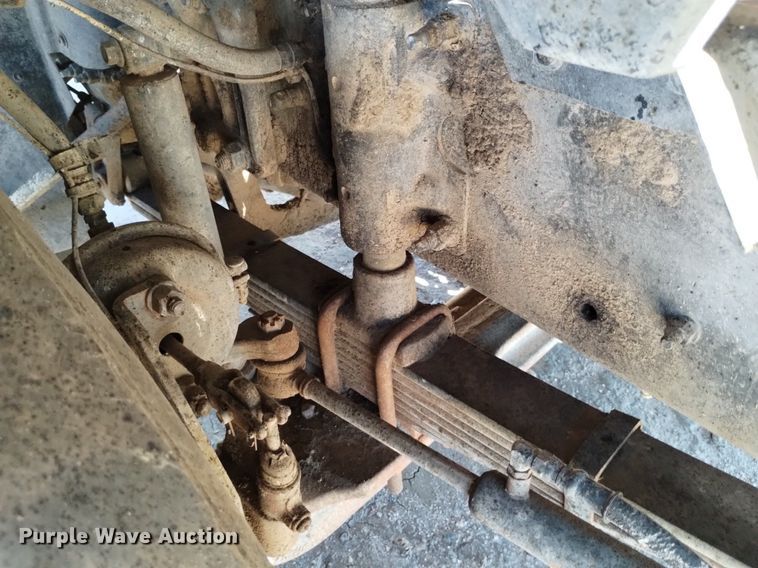 image for item DP3376 2002 Volvo VHD feed mixer truck