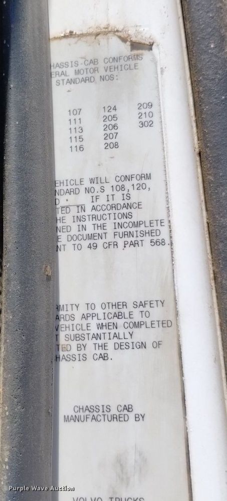 image for item DP3376 2002 Volvo VHD feed mixer truck