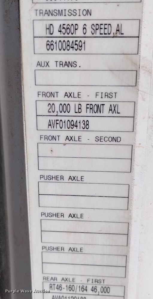 image for item DP3376 2002 Volvo VHD feed mixer truck