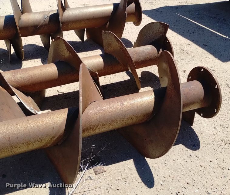 image for item DP3376 2002 Volvo VHD feed mixer truck