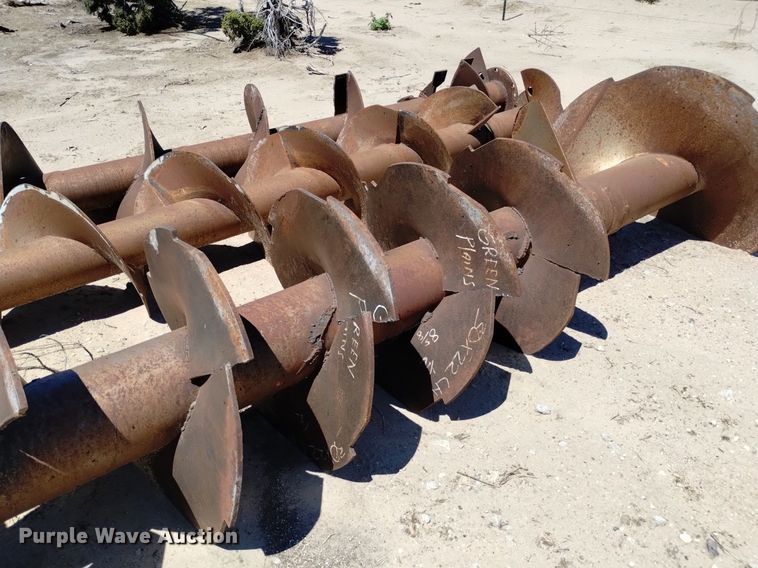 image for item DP3376 2002 Volvo VHD feed mixer truck