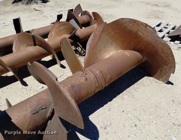 image for item DP3376 2002 Volvo VHD feed mixer truck