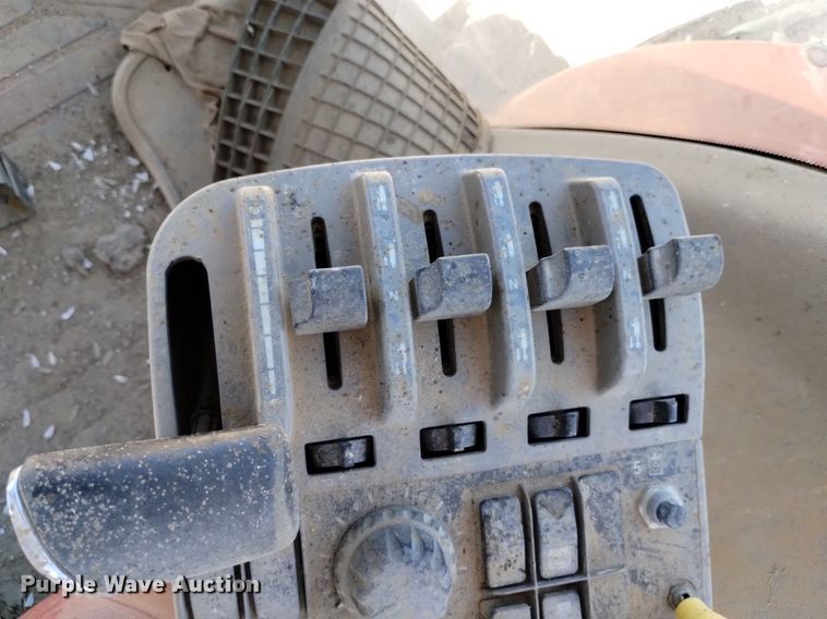 image for item DP3377 2010 Case IH 215 Magnum  MFWD tractor