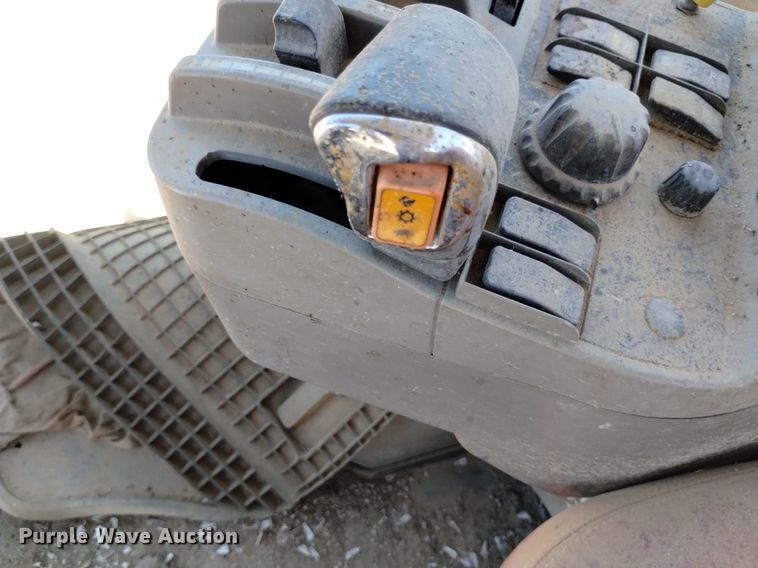 image for item DP3377 2010 Case IH 215 Magnum  MFWD tractor