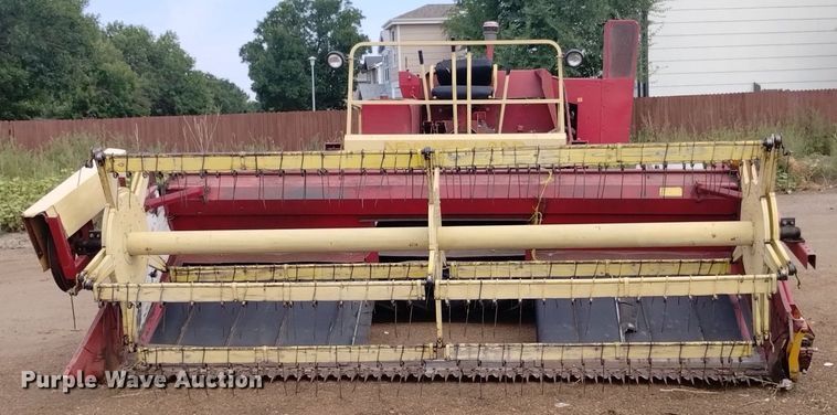 image for item DP3397 New Holland 903  swather / windrower