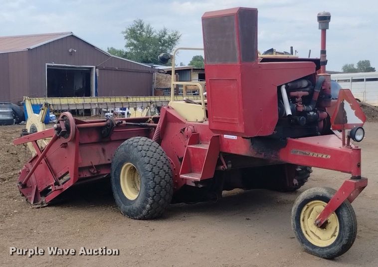 image for item DP3397 New Holland 903  swather / windrower