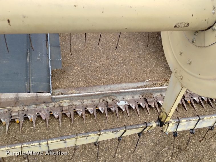 image for item DP3397 New Holland 903  swather / windrower