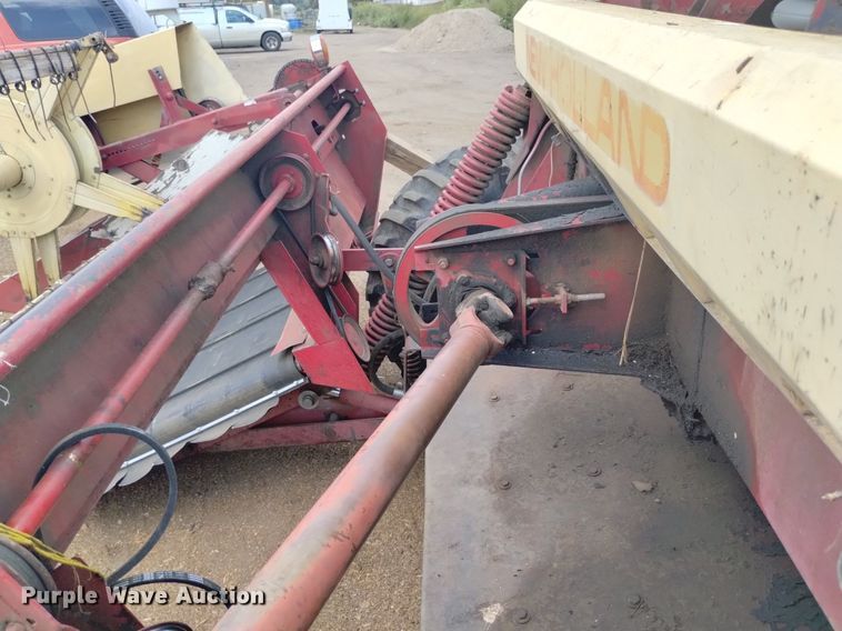 image for item DP3397 New Holland 903  swather / windrower