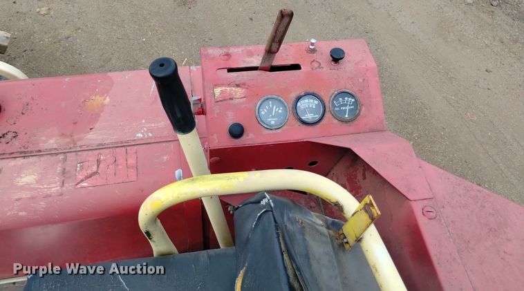 image for item DP3397 New Holland 903  swather / windrower